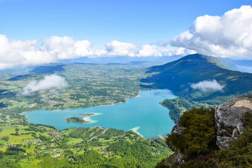 plus beaux lacs France Baignade Lac Aiguebelette Savoie