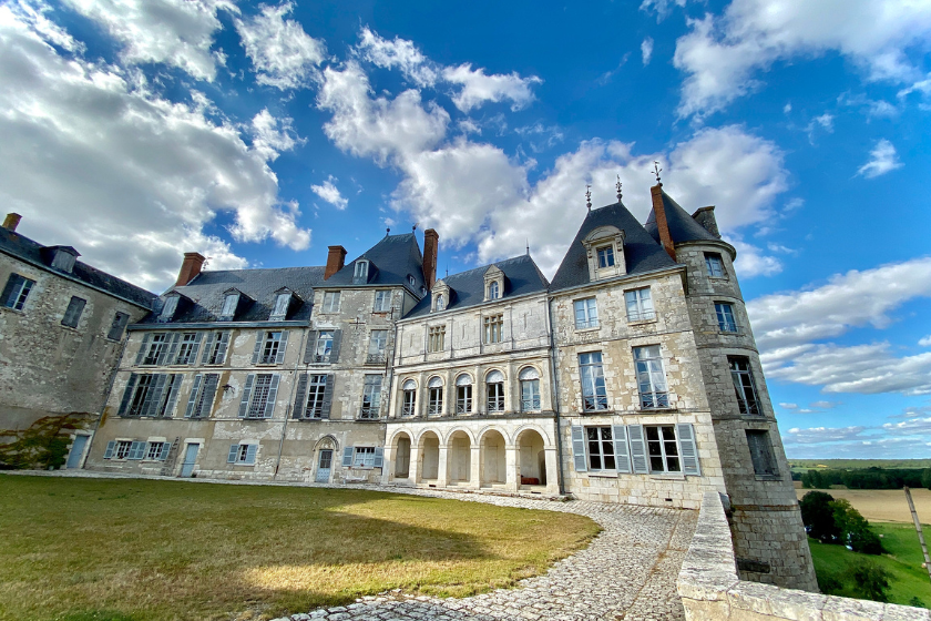 Top 20 des plus beaux châteaux de la Loire château de Saint-Brisson-sur-Loire