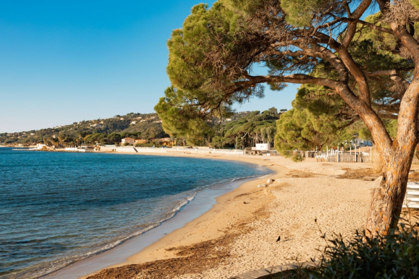Plage de la Garonnette - Hyères.png
