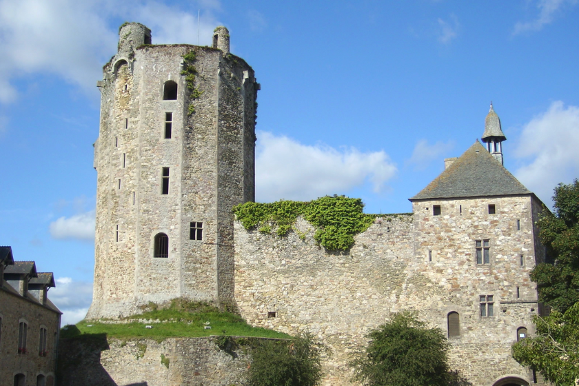 Top 20 des plus beaux endroits du Cotentin Le Château de Bricquebec