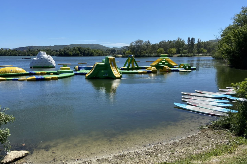 Top 10 des plus beaux lacs et lieux de baignade de la Drôme Base nautique de Montélimar