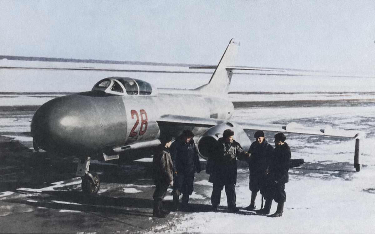 Yakovlev Yak-25 Flashlight