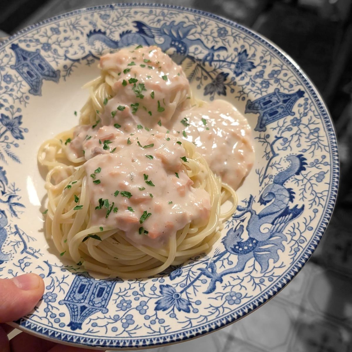 Spaghetti with creamy smoked salmon