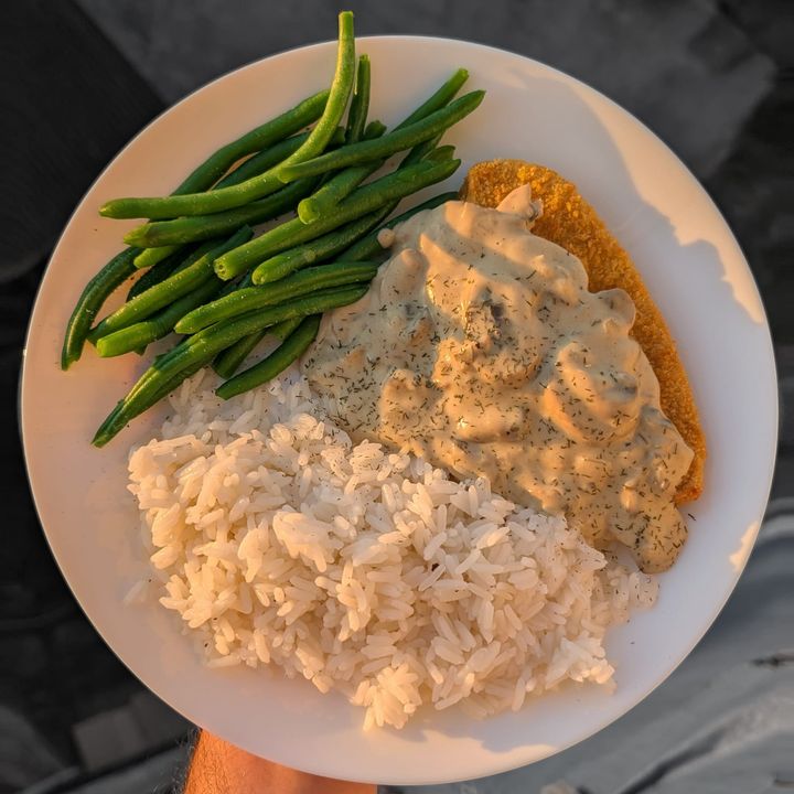 Schnitzel with creamy mushroom sauce