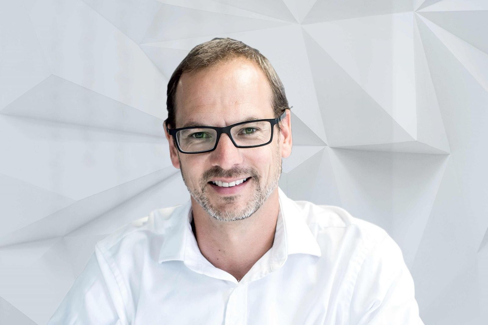 Keet van Zyl On Knife Capital