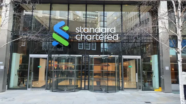 2023년 5월 런던 Standard Chartered 본사. VIRTUS 금융 주간사 참고 사진이며 데이터센터 사진 아님