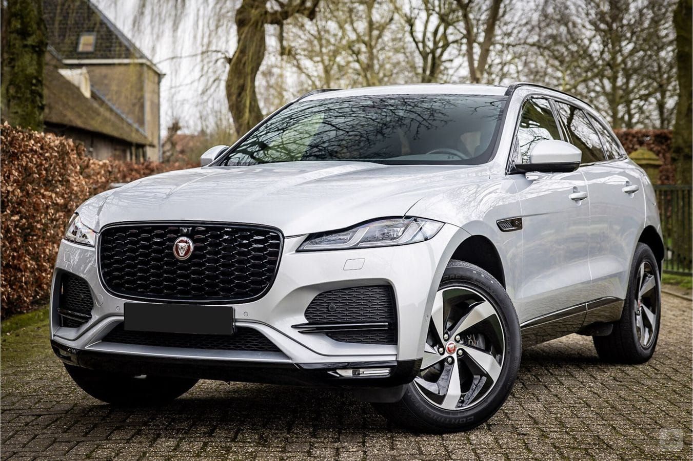 Naudoto Jaguar F-Pace 2016 m. apžvalga