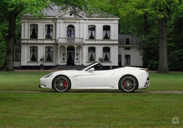 Naudoto Ferrari California 2009-2017 apžvalga