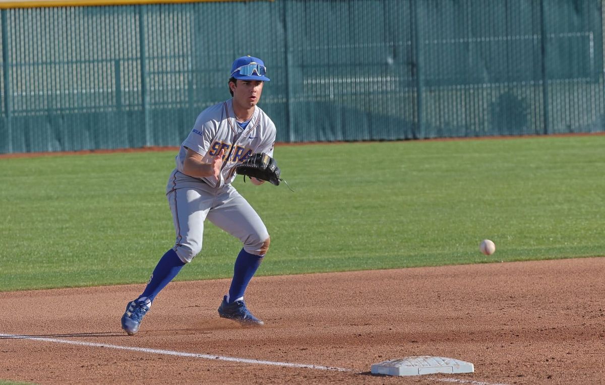 Padres claim top spot in poll