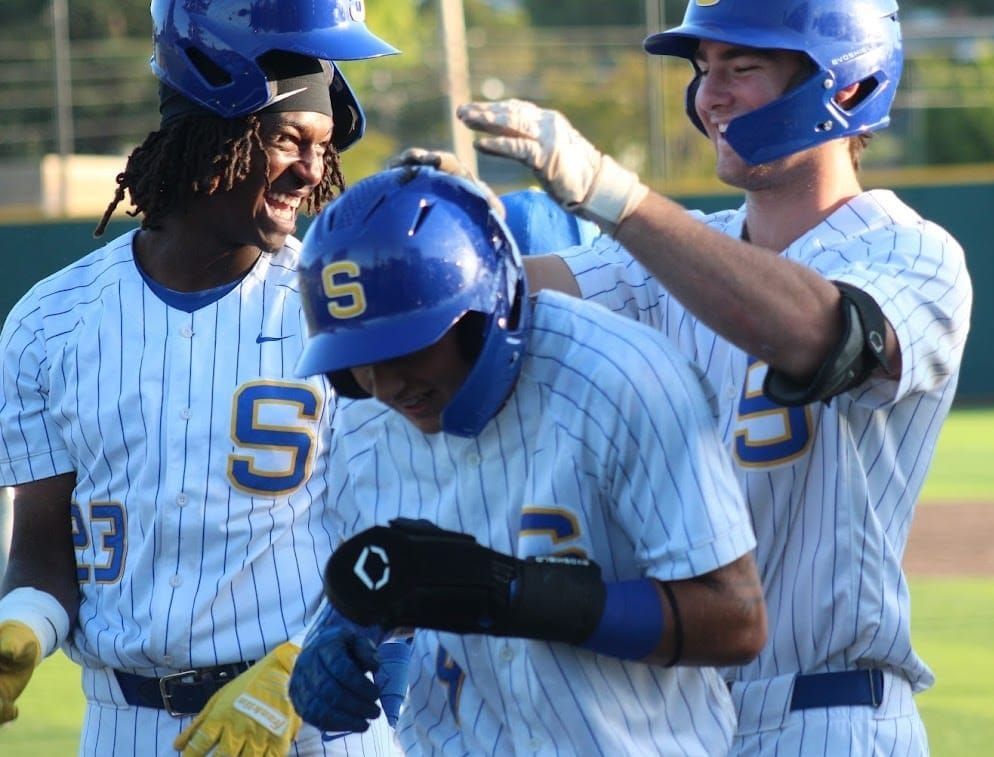 Padres outlast College Park