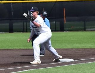 Hobbled Winfield chooses Gaels