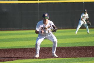 Menlo remains in striking distance