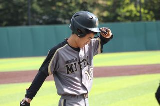D2: Mitty knocks out top seed