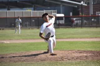 D4-D5: Bearcats, Cougars roll