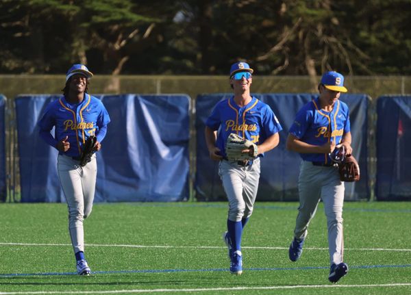 Padres complete the sweep