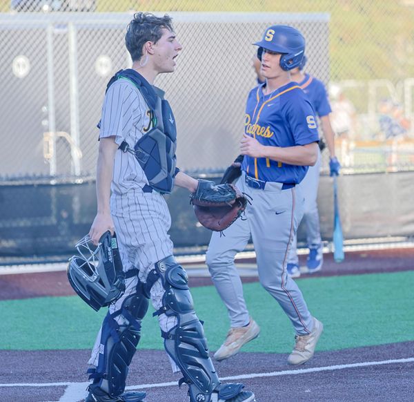 Division V: Tigers look to crash party as Menlo eyes repeat