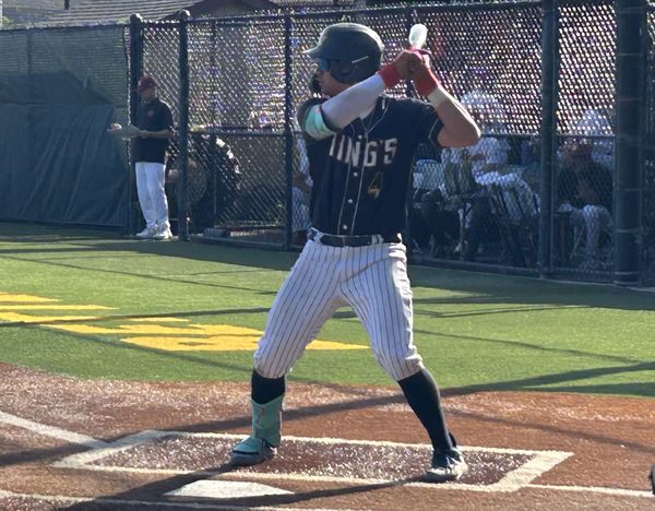 King's shines in upset of Bears