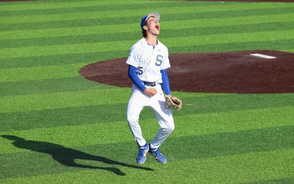 Serra, Hui blank Los Gatos, 3-0