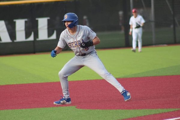 Hui provides Padres with a needed spark