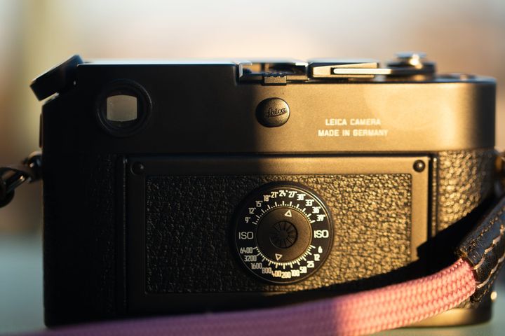 Close up of the back of a Leica M6 TTL
