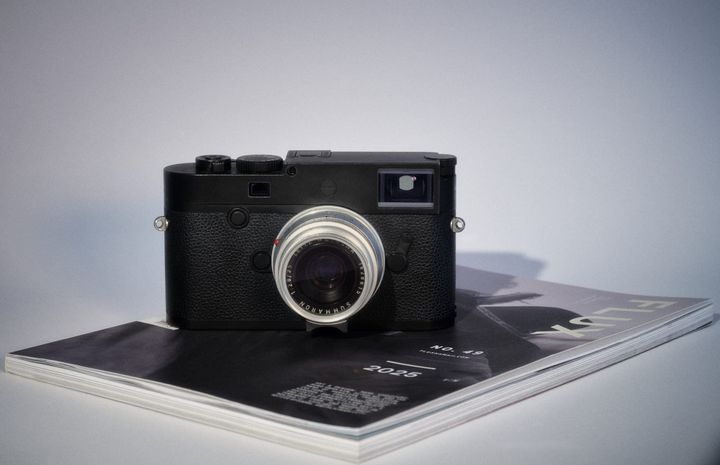 Leica M10 Monochrom on FLUX magazine
