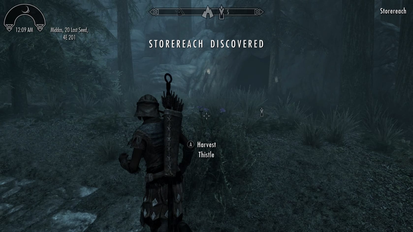 The Dragonborn approaching the entrance of Storereach