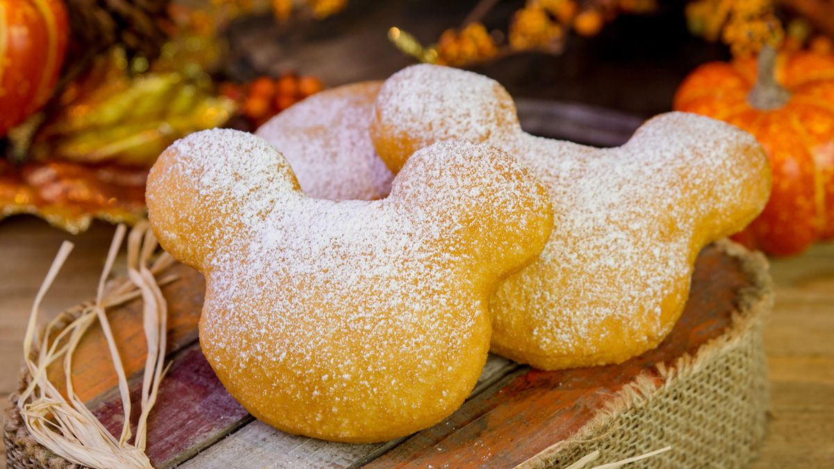 Annual Passholders to Receive FREE Mickey Shaped Beignets at Scat Cat's Club at Port Orleans - French Quarter