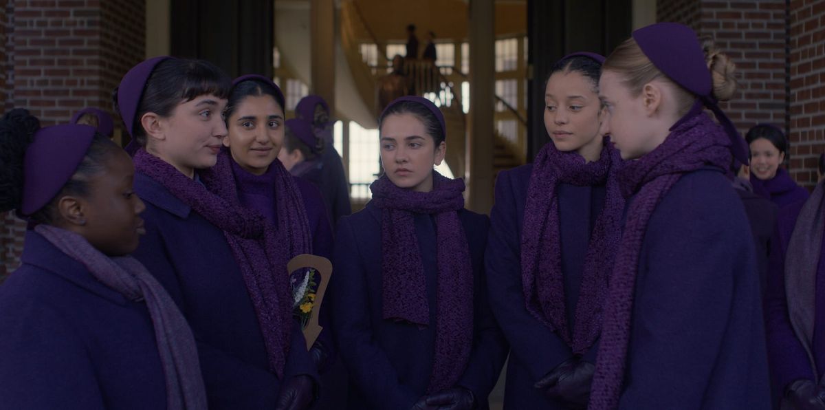 The Testaments Is the Sequel The Handmaid's Tale Deserves — But Not The One You'd Expect