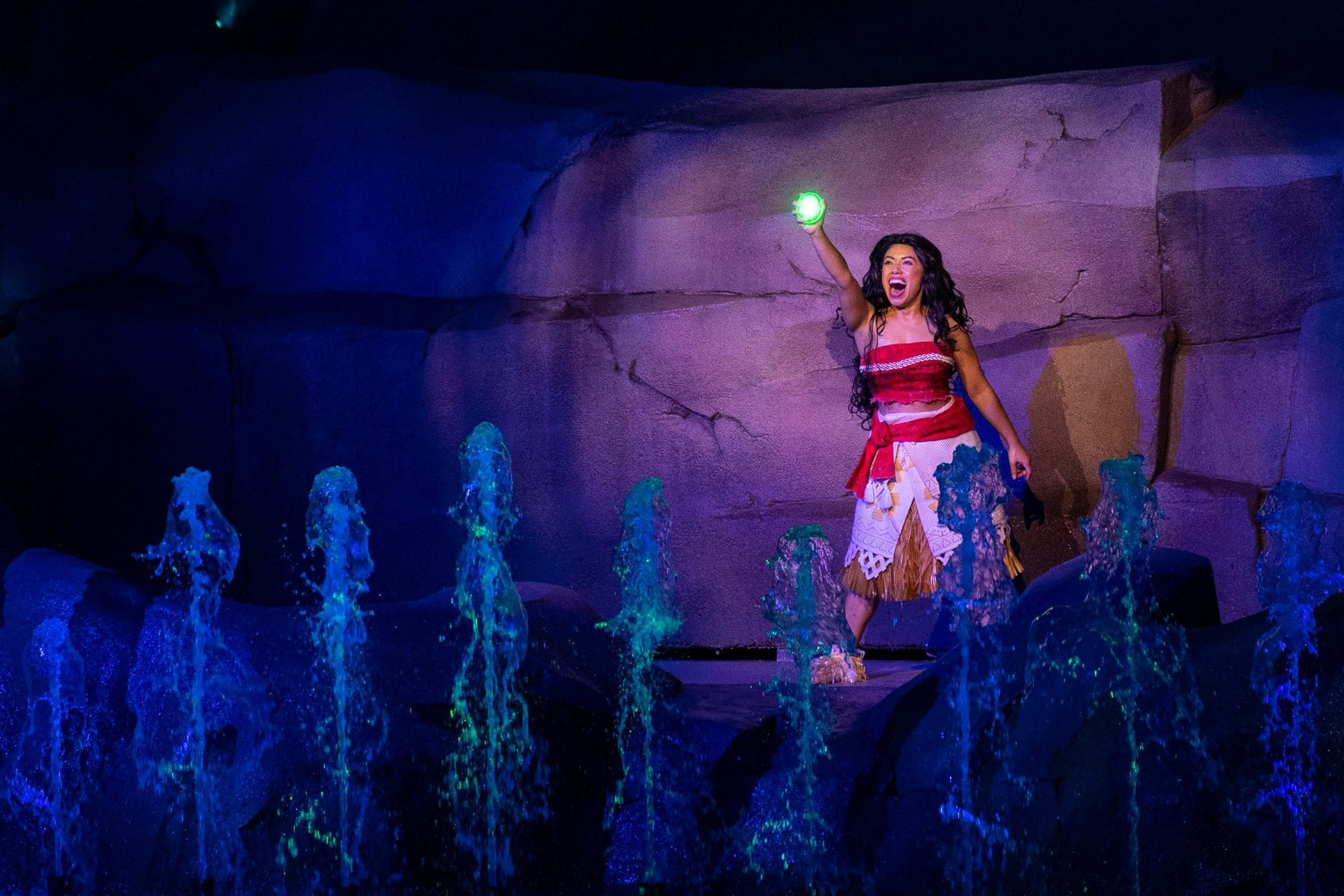 FIRST LOOK: Fantasmic! Heroes Segment