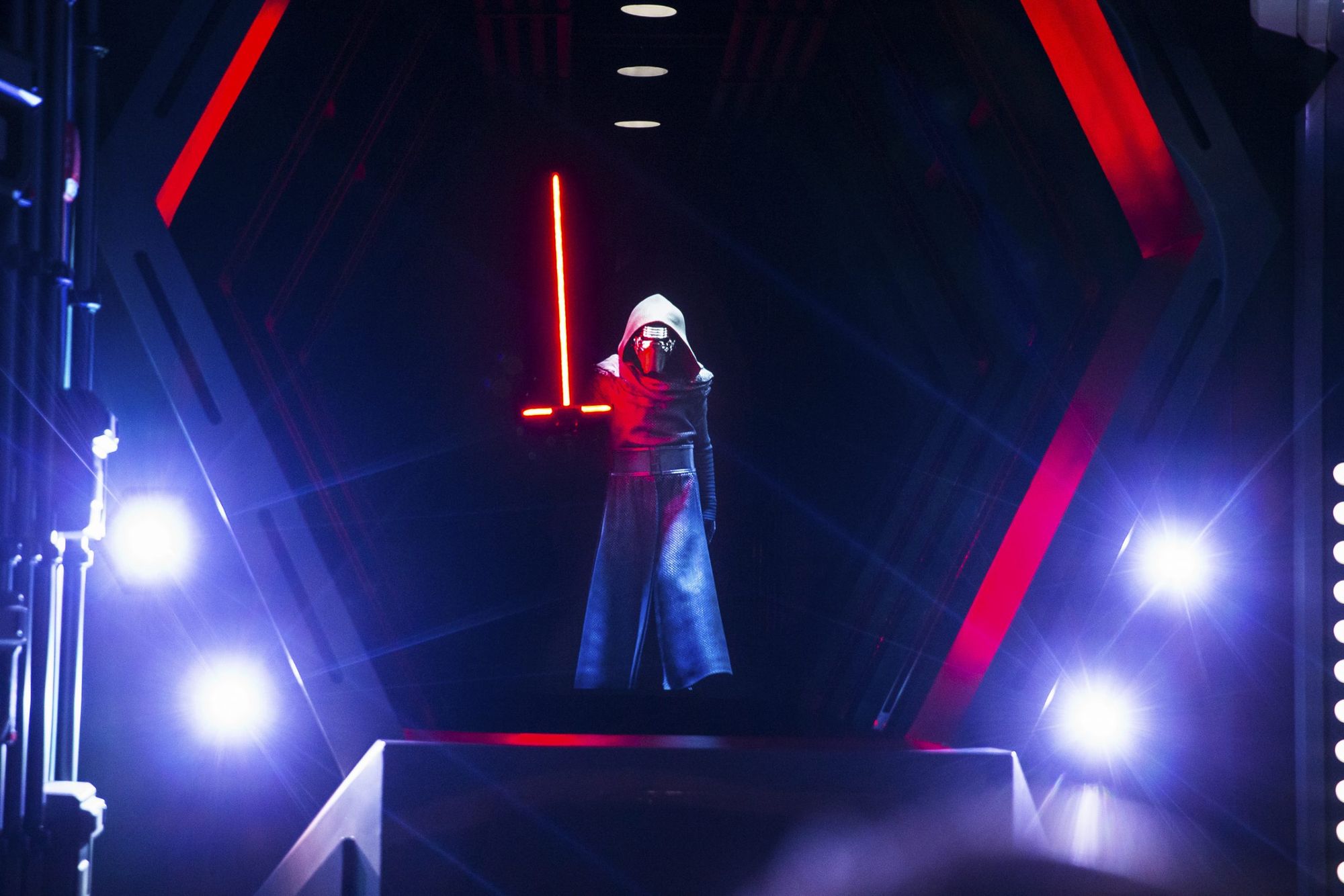 Check Out These NEW Shots From Inside Star Wars: Rise of the Resistance