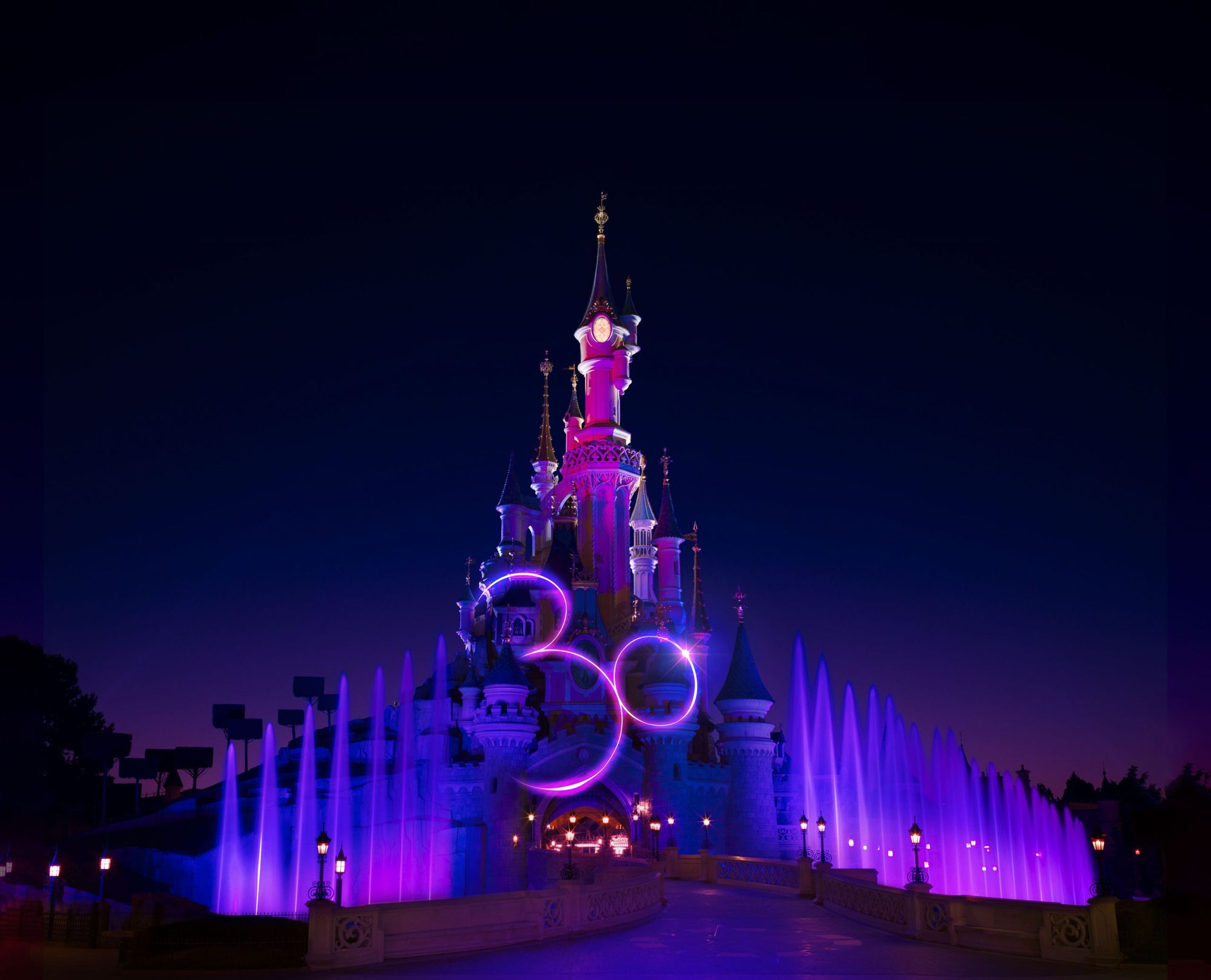 LIVE COVERAGE: Disneyland Paris Celebrates 30 Magical Years