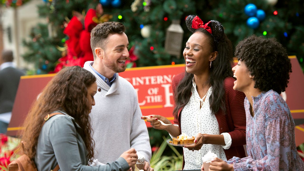 Annual Passholders Enjoy Special Holiday Offerings at Walt Disney World Resort