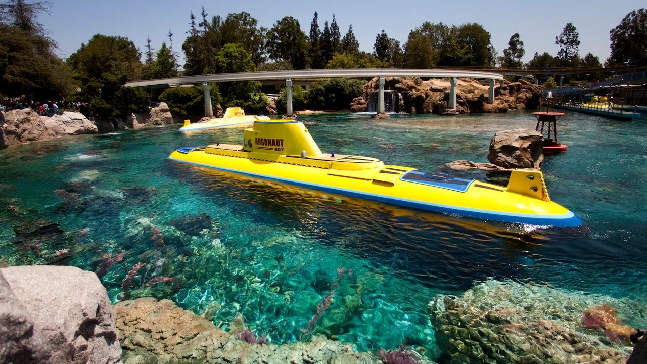 Disneyland’s Finding Nemo Submarine Voyage Reopening Winter 2021