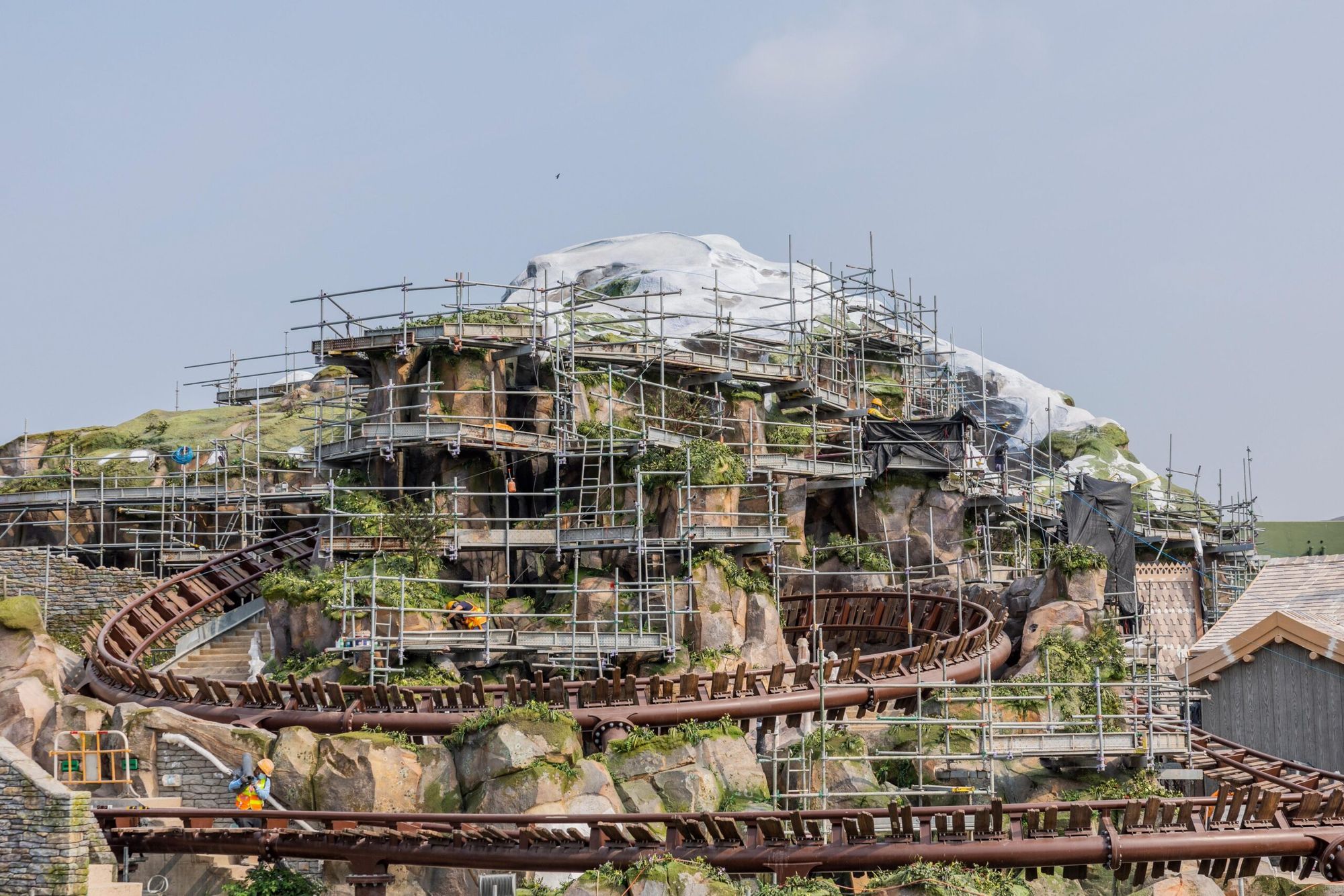 Disney Shares a New Look at Wandering Oaken's Sliding Sleighs, a Frozen Themed Coaster