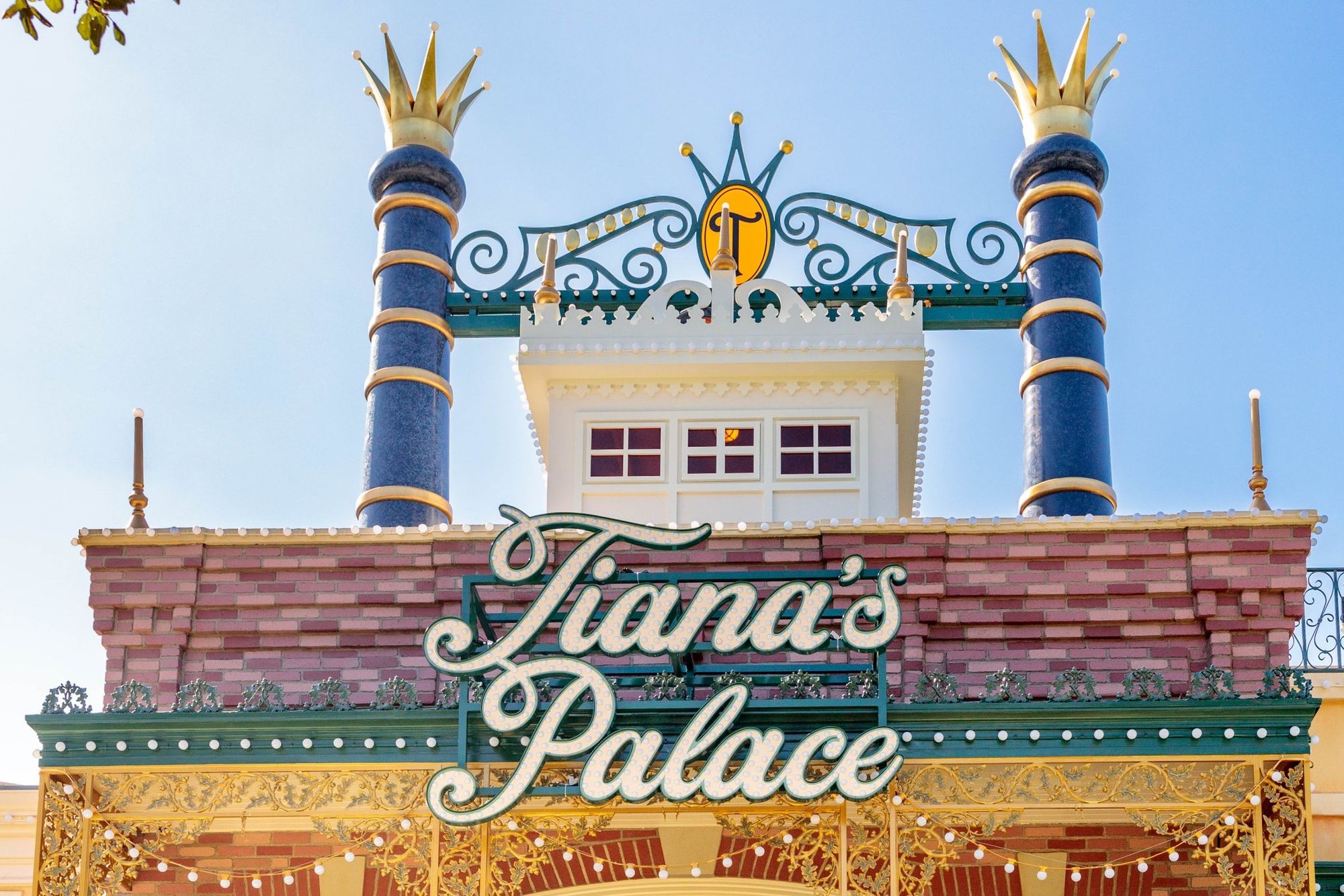 New Tiana’s Palace Marquee, Smokestacks, and Wheelhouse Revealed at Disneyland