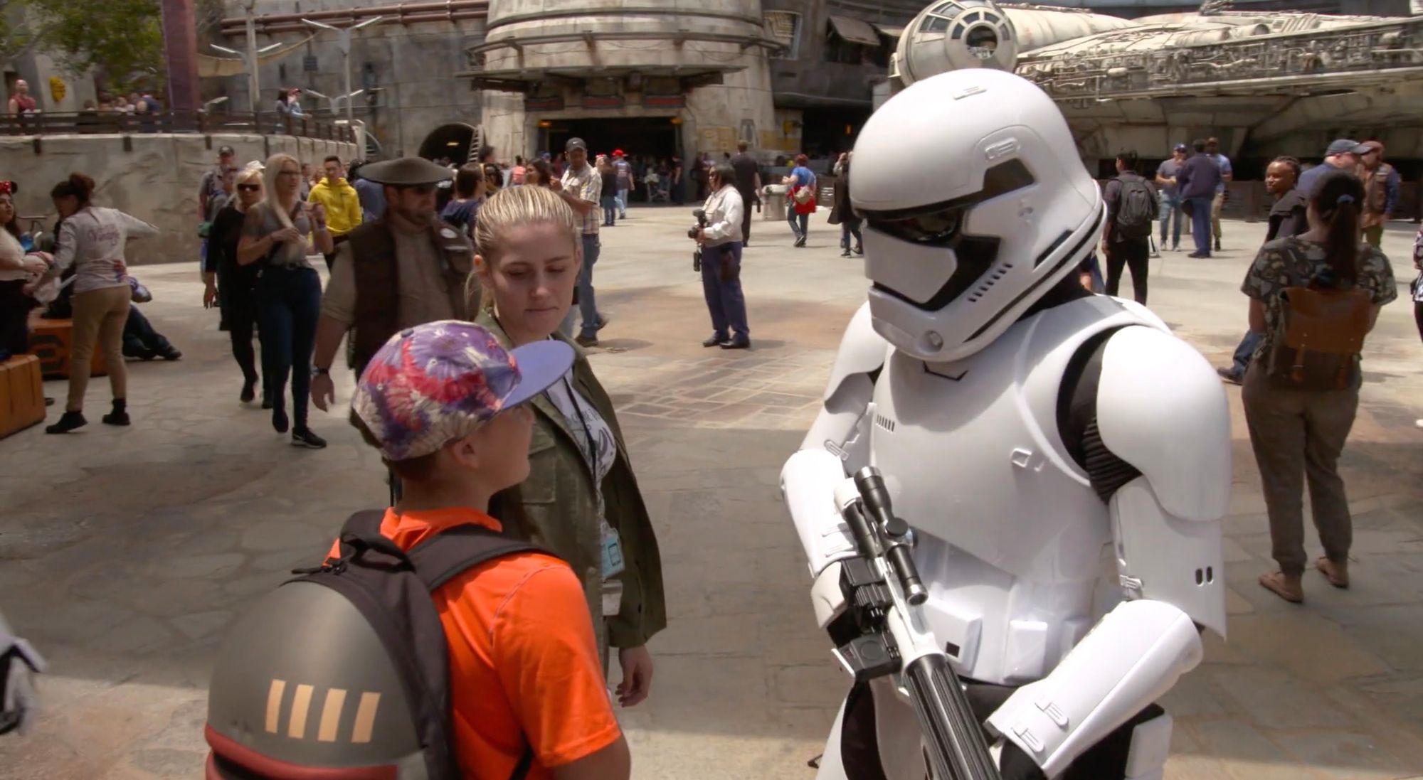 Star Wars: Galaxy's Edge -- Entertainment