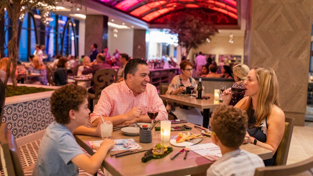 Guests Dining at Resort Hotel Restaurants Will Undergo Temperature Screenings