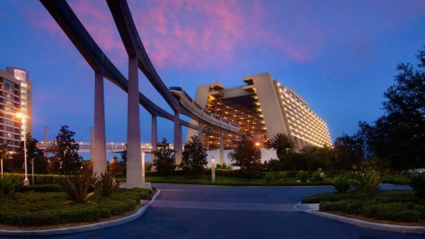 Annual Passholder Summer Room Offer Now Available Through August for Walt Disney World