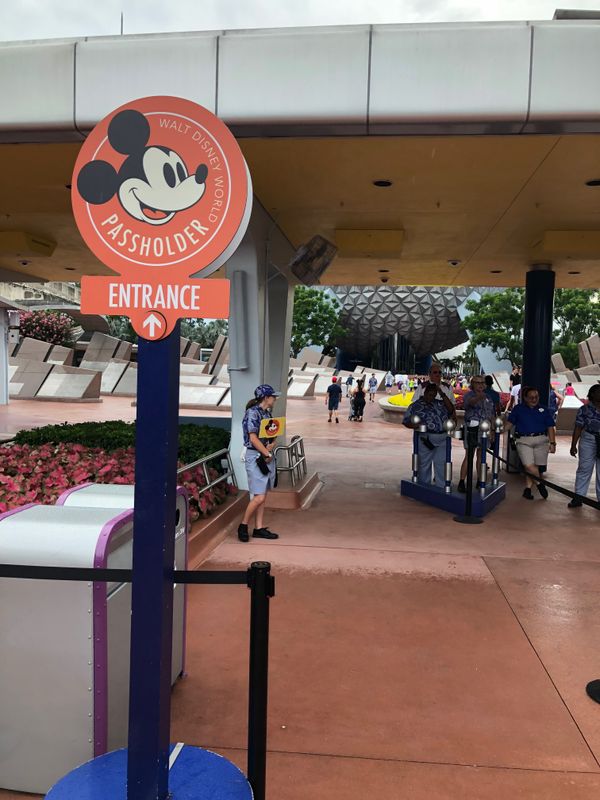 Disney Announces Passholder Preview Dates