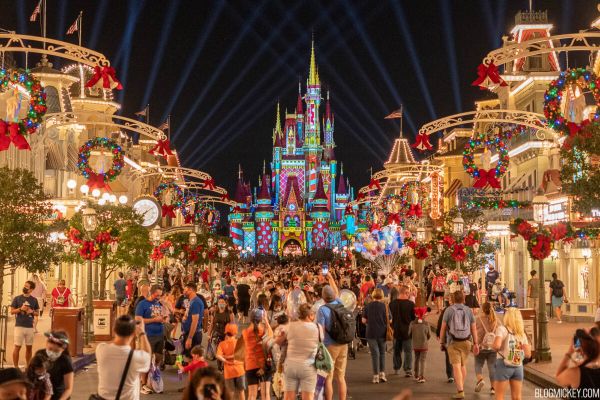 Walt Disney World Announces Holiday Lineup at All Four Parks and Across the Resort