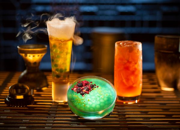 Star Wars: Galaxy's Edge -- Oga's Canteen and Blue Milk