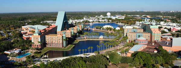 Marriott To Lay Off Over 1100 Employees At Swan and Dolphin Resorts