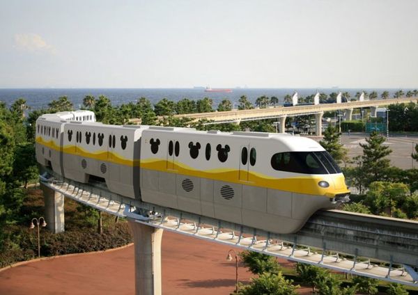 Tokyo Disneyland to Debut Brand New Monorail on May 21st, with a Behind-the-Scenes Video Peek at its Creation