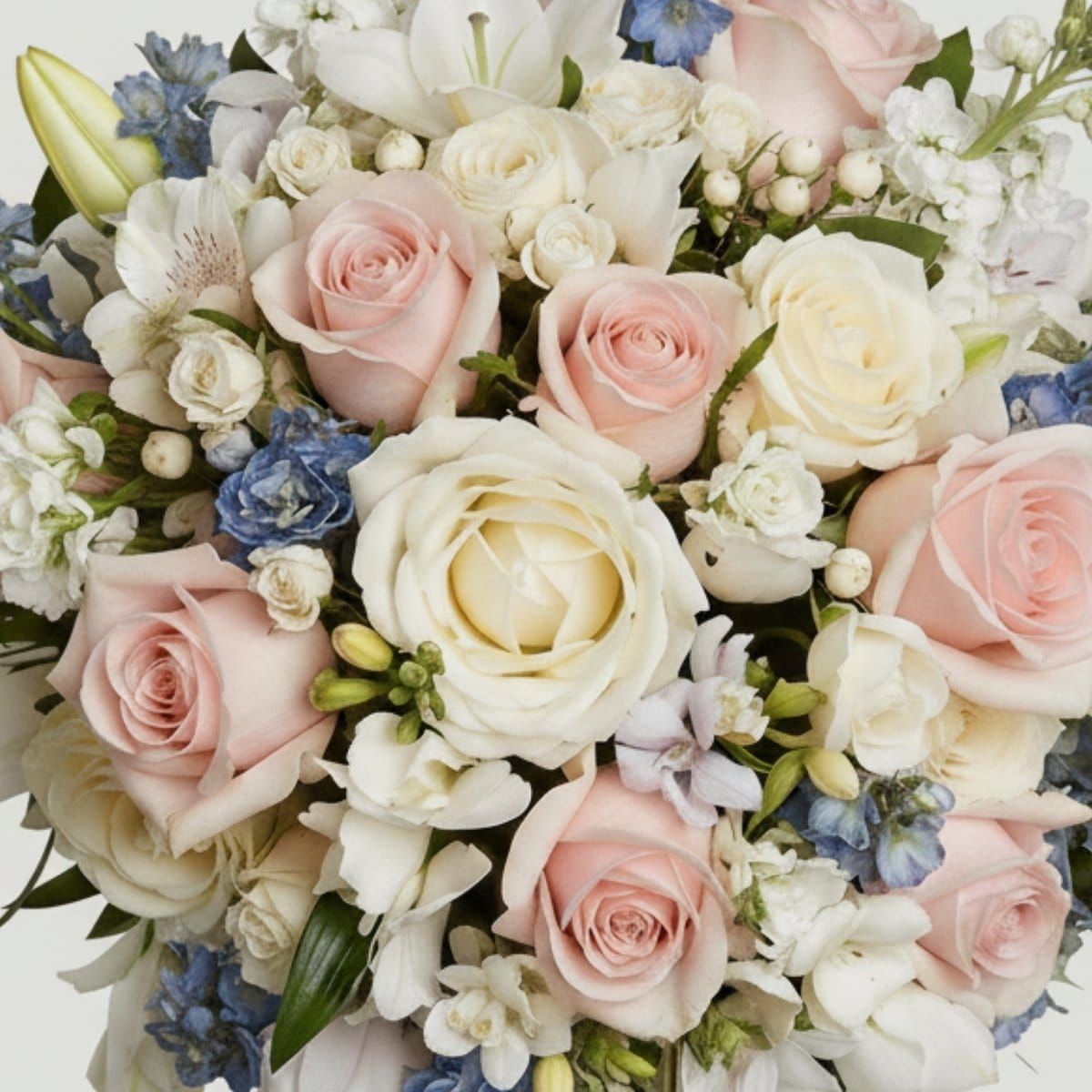 The Language of Flowers: Gifting with Meaning in Naples