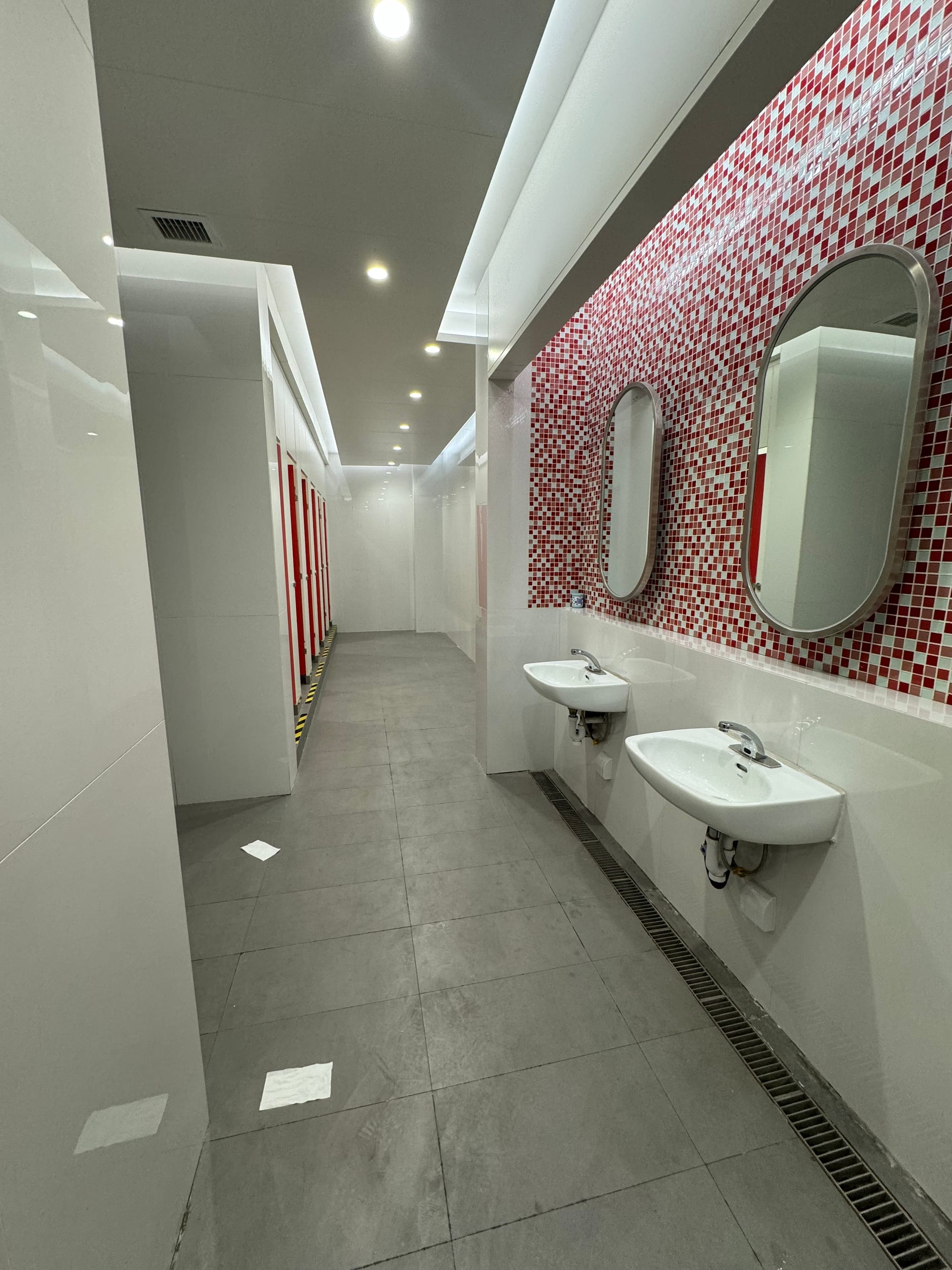 Well-maintained public toilet in a Chongqing metro station