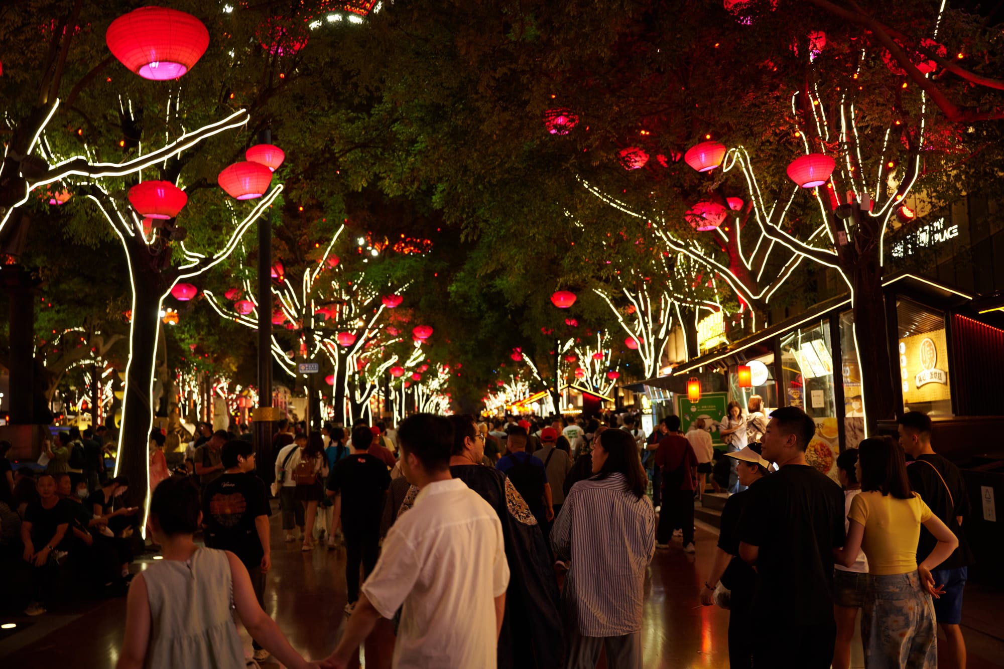 Xi'an — pedestrian street near the Big Goose Pagoda