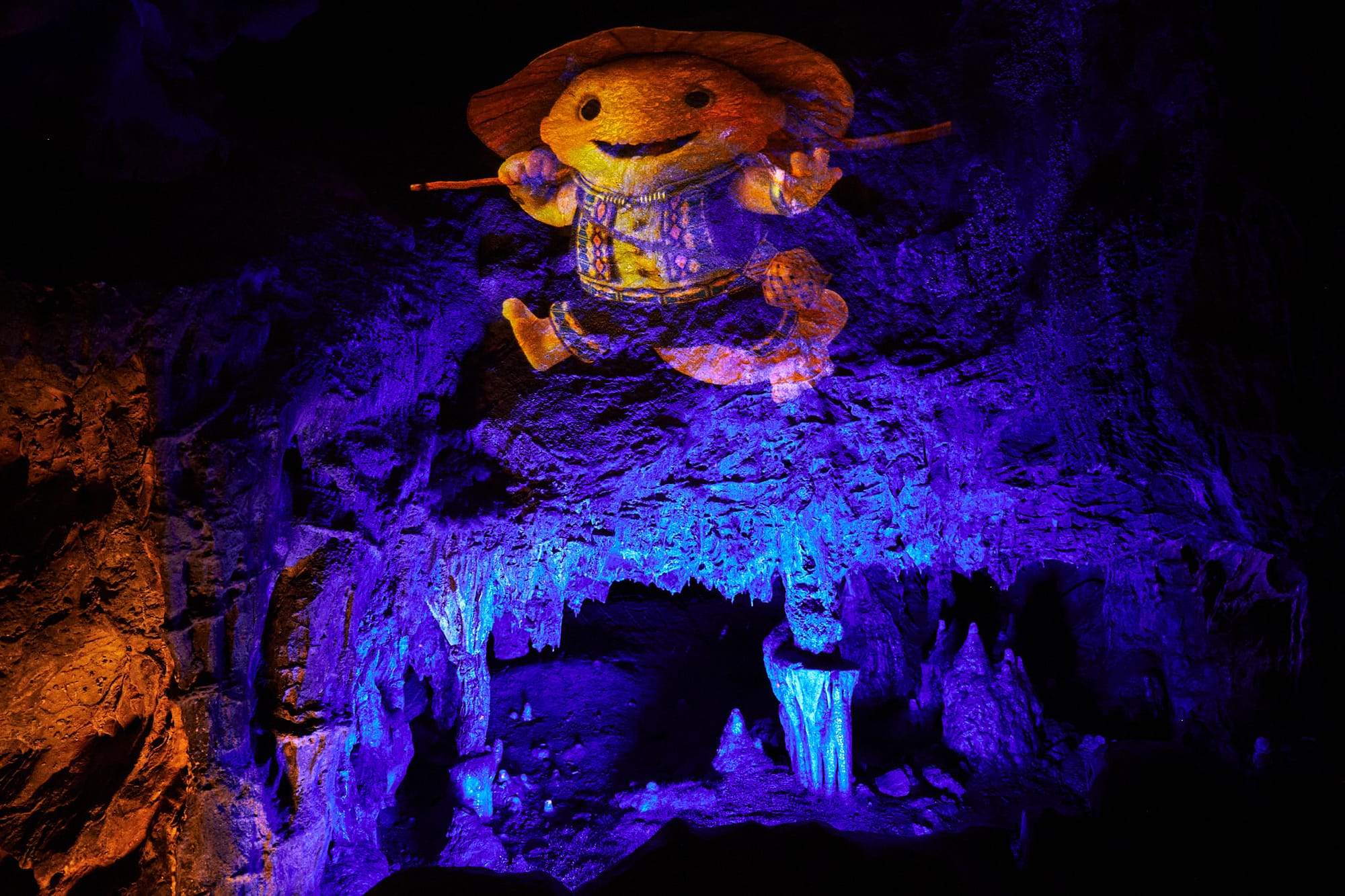 Huanglong Caves