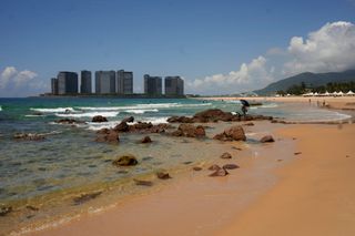 Hainan Travel Guide: From Haikou to Sanya (2026)