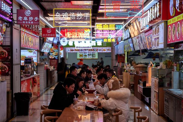 What to Eat in China with Kids: A Family Food Guide (2026)