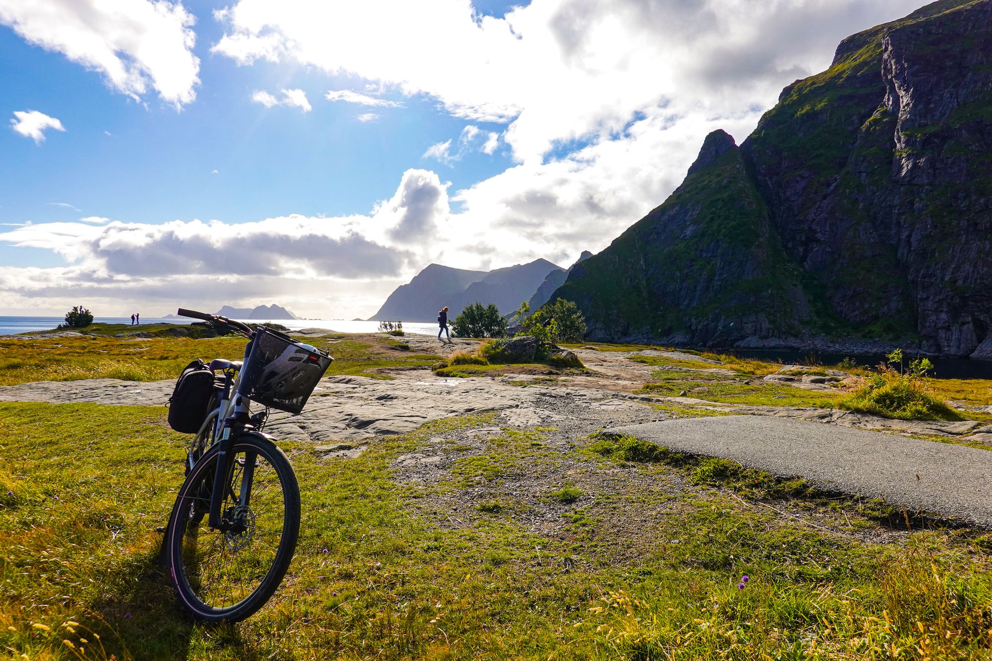 Med elsykkel i Lofoten - Gimsøy til Sandøya